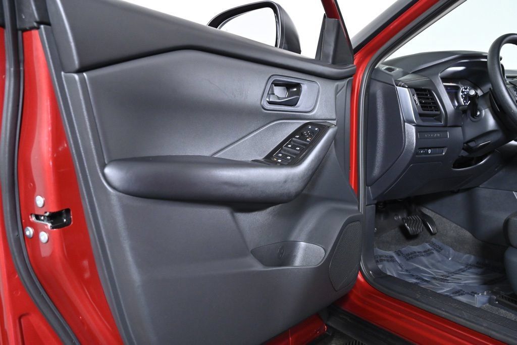 Certified 2026 Nissan Rogue S AWD/4WD image 27