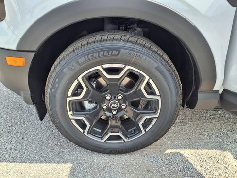 New 2026 Ford Bronco Sport Outer Banks w/ Outer Banks Tech Package+ AWD/4WD image 23