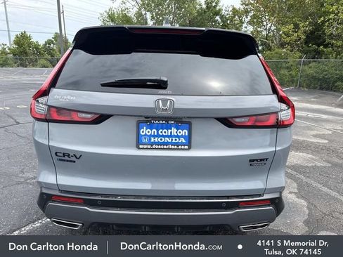 Used 2026 Honda CR-V Sport Touring image 5