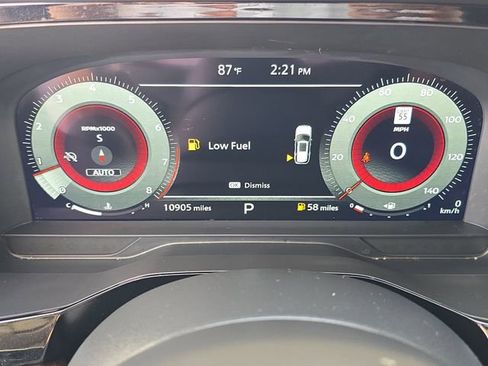 Used 2025 Nissan Pathfinder Platinum w/ Cargo Package image 29