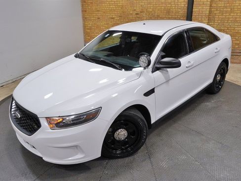 Used 2015 Ford Taurus Police Interceptor FWD image 2