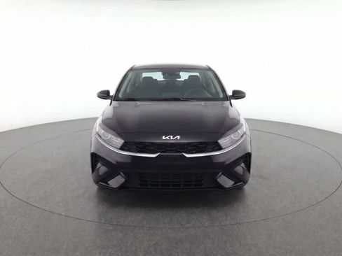 Used 2023 Kia Forte LXS w/ LXS Technology Package FWD image 9