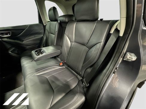 Used 2022 Subaru Forester Touring image 27