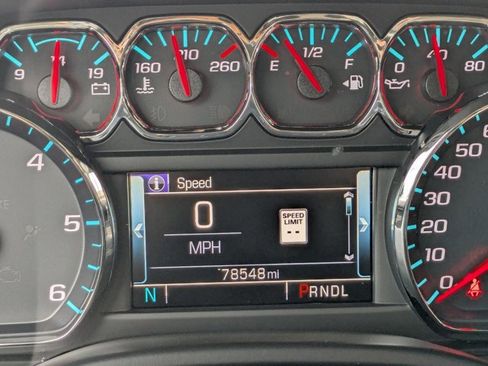 Used 2018 Chevrolet Suburban Premier image 11