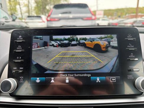 Used 2019 Honda Accord Touring image 28