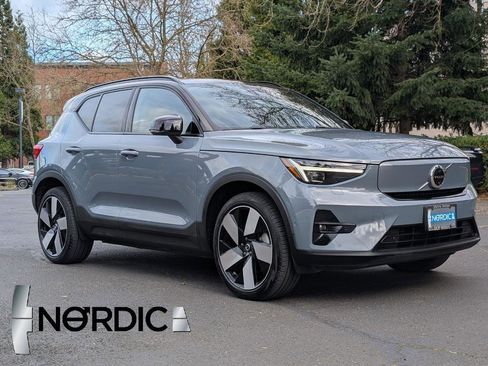 Used 2023 Volvo XC40 Recharge Ultimate w/ Protection Package Premier image 1