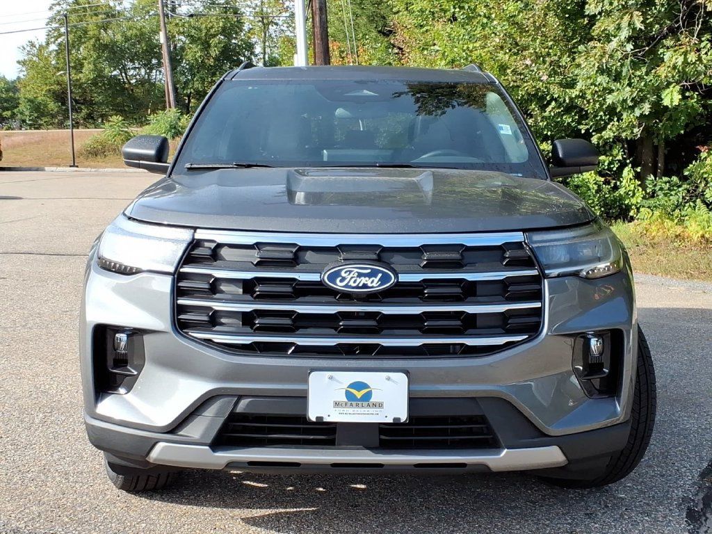 New 2027 Ford Explorer Active w/ Active Comfort Package AWD/4WD image 3