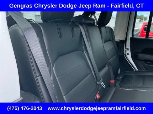 Used 2023 Jeep Wrangler Unlimited Sahara w/ Cold Weather Group AWD/4WD image 27