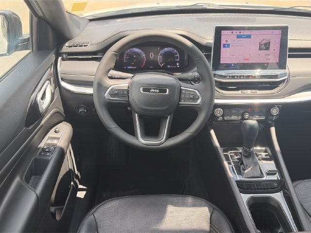 Used 2023 Jeep Compass High Altitude AWD/4WD image 13