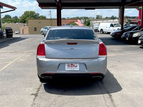 Used 2015 Chrysler 300 Limited w/ Driver Convenience Group AWD/4WD image 5