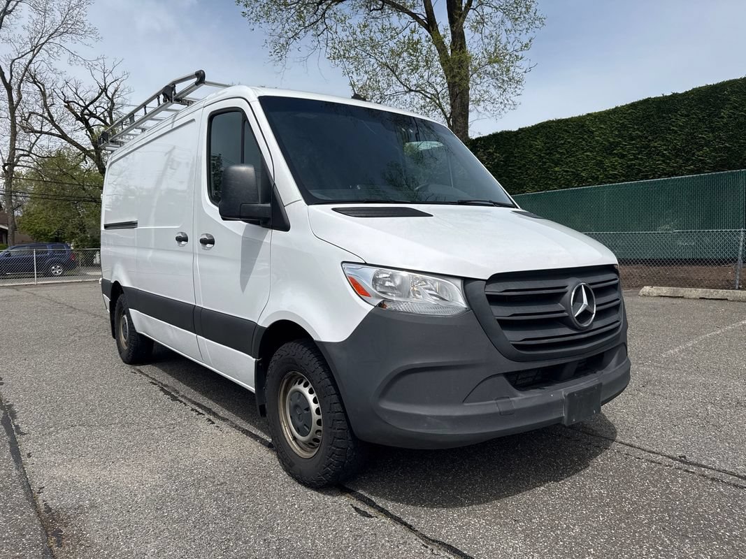Used 2023 Mercedes-Benz Sprinter 2500 image 10