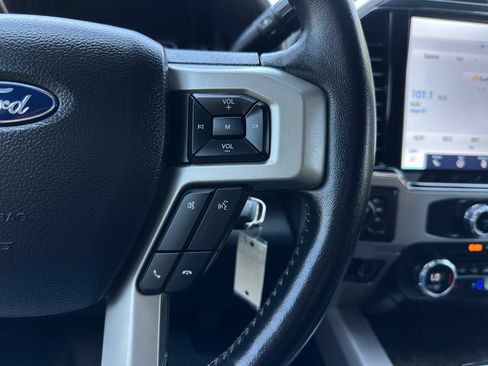 Used 2022 Ford F250 Lariat w/ Lariat Value Package AWD/4WD image 16