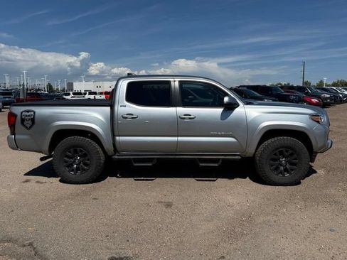Used 2023 Toyota Tacoma SR5 AWD/4WD image 7