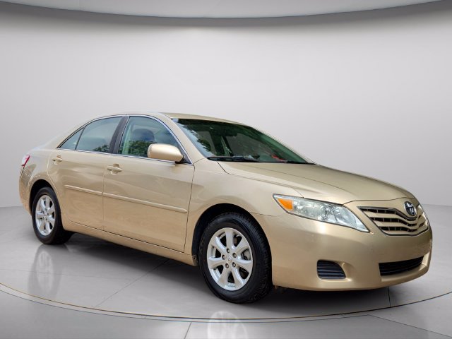 Used 2011 Toyota Camry LE w/ LE Extra-Value Pkg FWD image 9