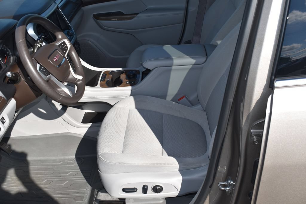 Used 2023 GMC Acadia SLE w/ Driver Convenience Package AWD/4WD image 15