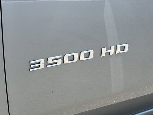 Used 2025 Chevrolet Silverado 3500 LT image 31