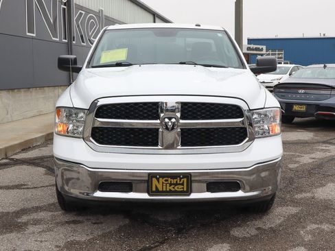 Used 2020 RAM 1500 Classic SLT image 2
