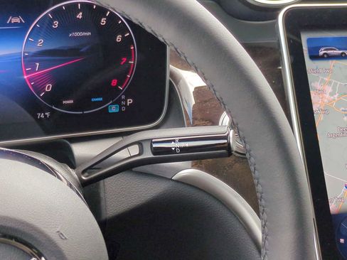 Used 2025 Mercedes-Benz GLC 300 GLC 300 image 35