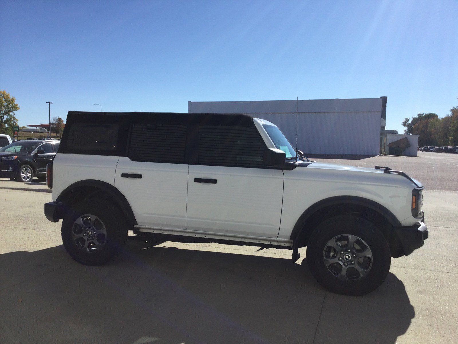 Used 2022 Ford Bronco Big Bend AWD/4WD image 3