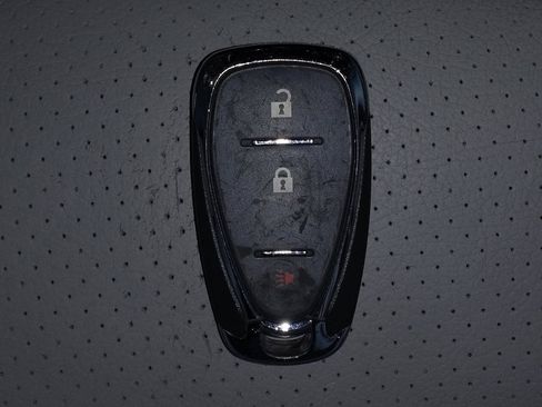Used 2018 Chevrolet Equinox LT FWD image 32
