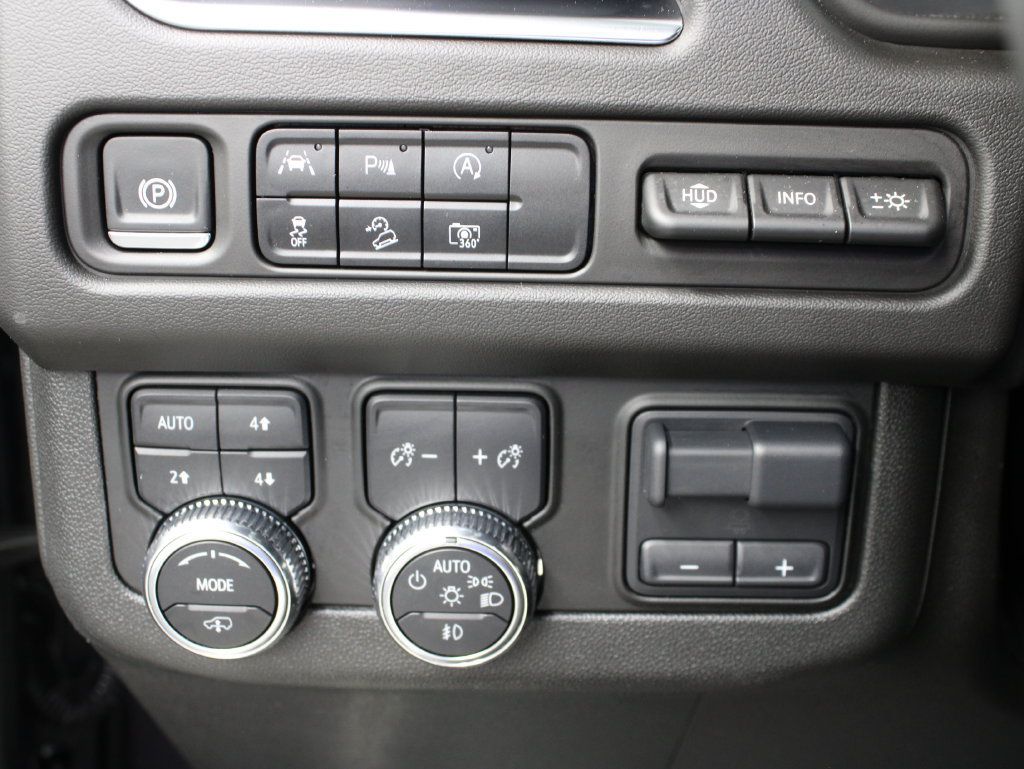 Used 2024 GMC Yukon XL AT4 w/ AT4 Premium Plus Package AWD/4WD image 63