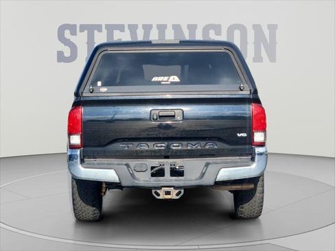 Certified 2016 Toyota Tacoma TRD Off-Road w/ Towing Package AWD/4WD image 4