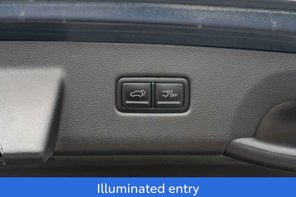 Used 2025 Kia Carnival EX FWD image 11