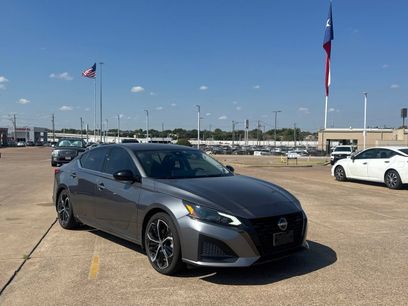 Certified 2023 Nissan Altima 2.5 SR w/ SR Premium Package