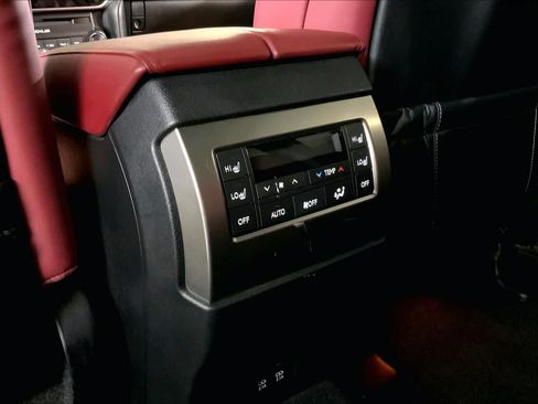 Used 2023 Lexus GX 460 Premium w/ Premium Package AWD/4WD image 9