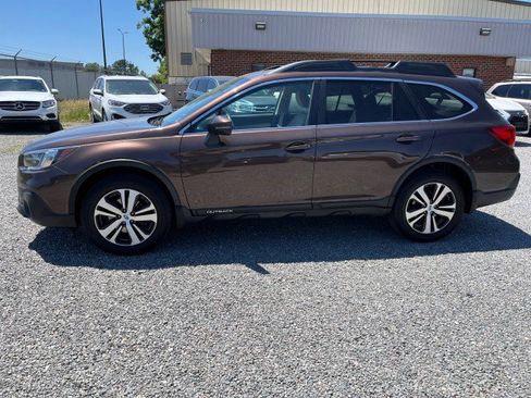 Used 2019 Subaru Outback 2.5i Limited w/ Protection Package #1 AWD/4WD image 1