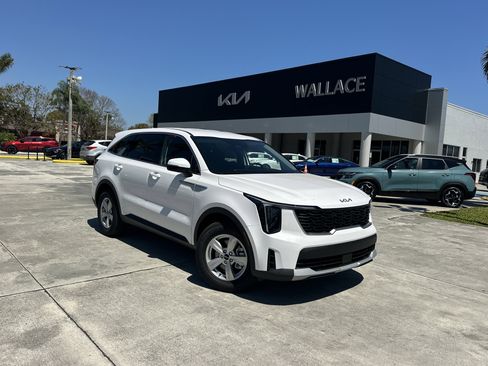 New 2026 Kia Sorento LX FWD image 1