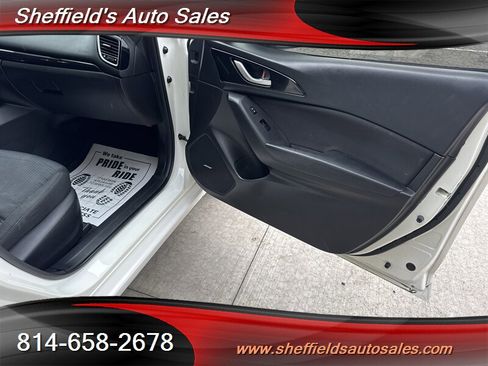 Used 2016 MAZDA MAZDA3 i Touring w/ Popular Equipment Package image 39