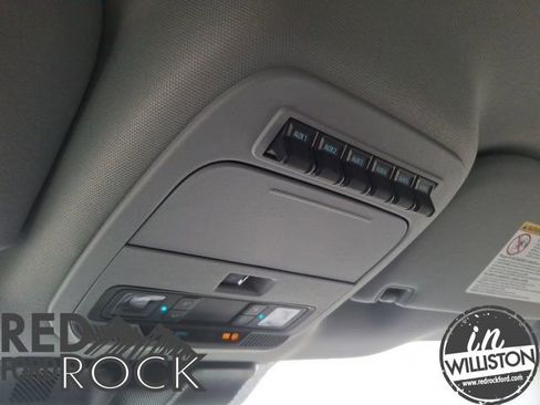 Used 2024 Ford F550 2WD Crew Cab Super Duty image 15