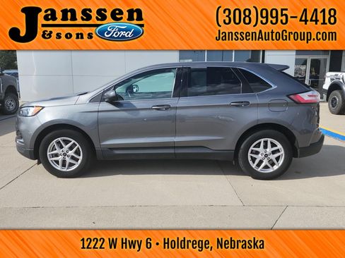 Used 2023 Ford Edge SEL AWD/4WD image 16