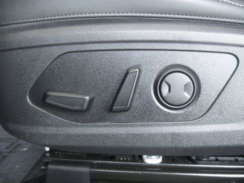 Certified 2023 Kia Sorento X-Line EX image 13