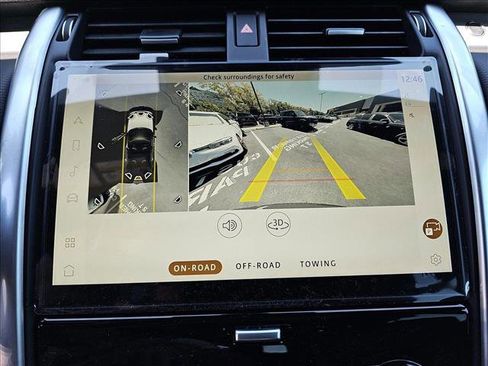 New 2025 Land Rover Discovery Dynamic SE AWD/4WD image 24