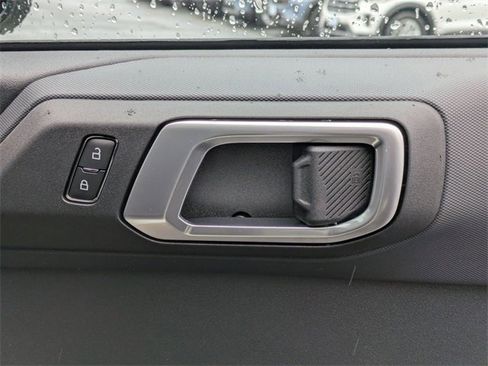 New 2025 Ford Bronco 4-Door image 36