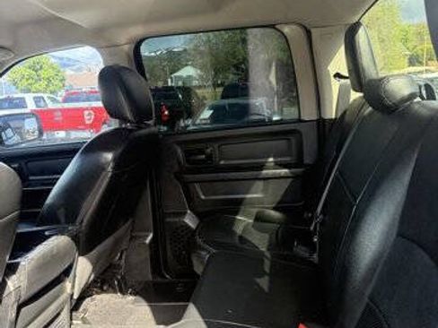 Used 2015 RAM 1500 Express AWD/4WD image 10