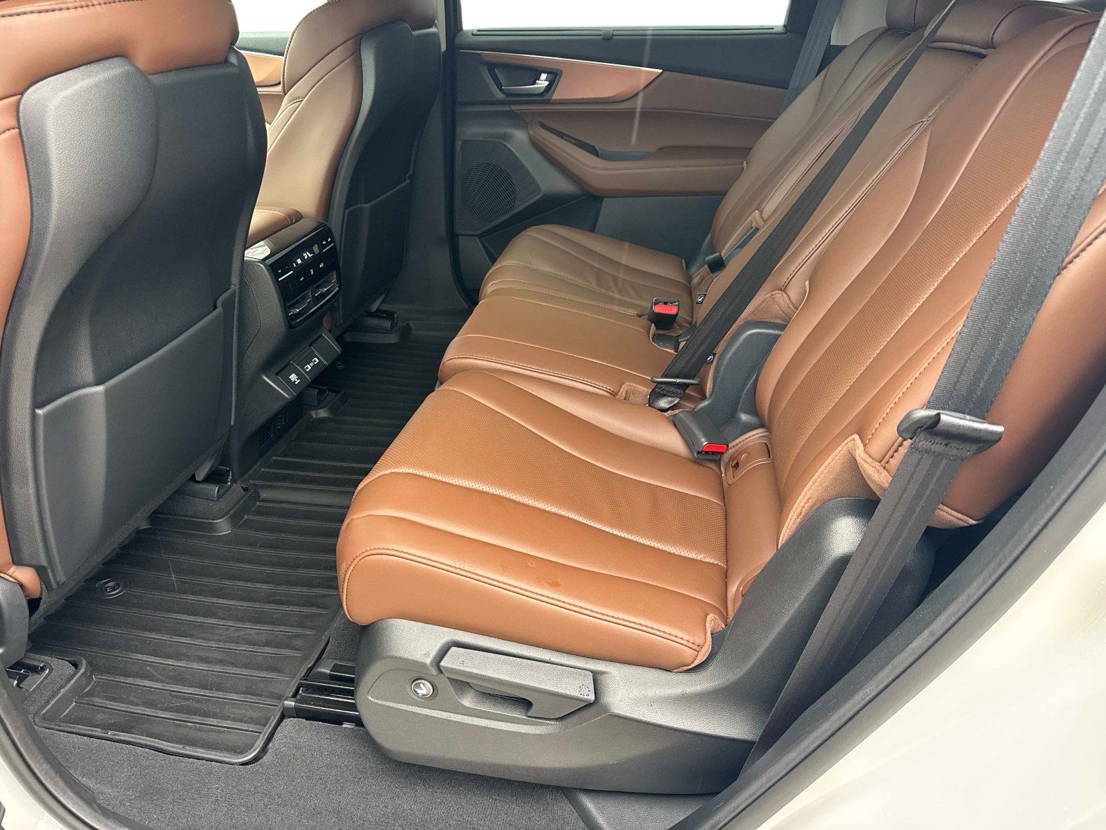 Used 2023 Acura MDX w/ Technology Package FWD image 15