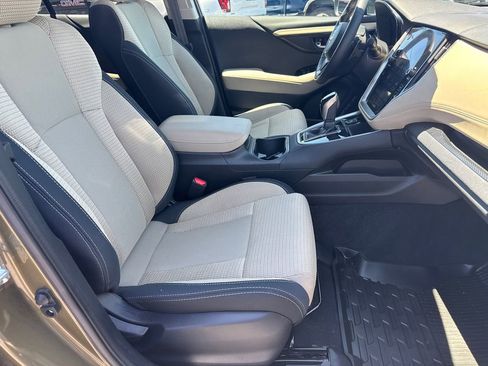 Used 2025 Subaru Outback Premium w/ Popular Package #1 AWD/4WD image 14