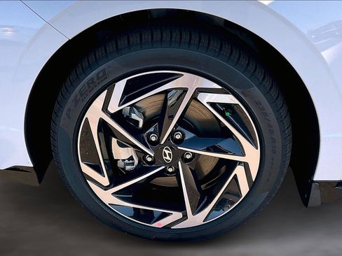 New 2026 Hyundai Sonata SEL FWD image 12