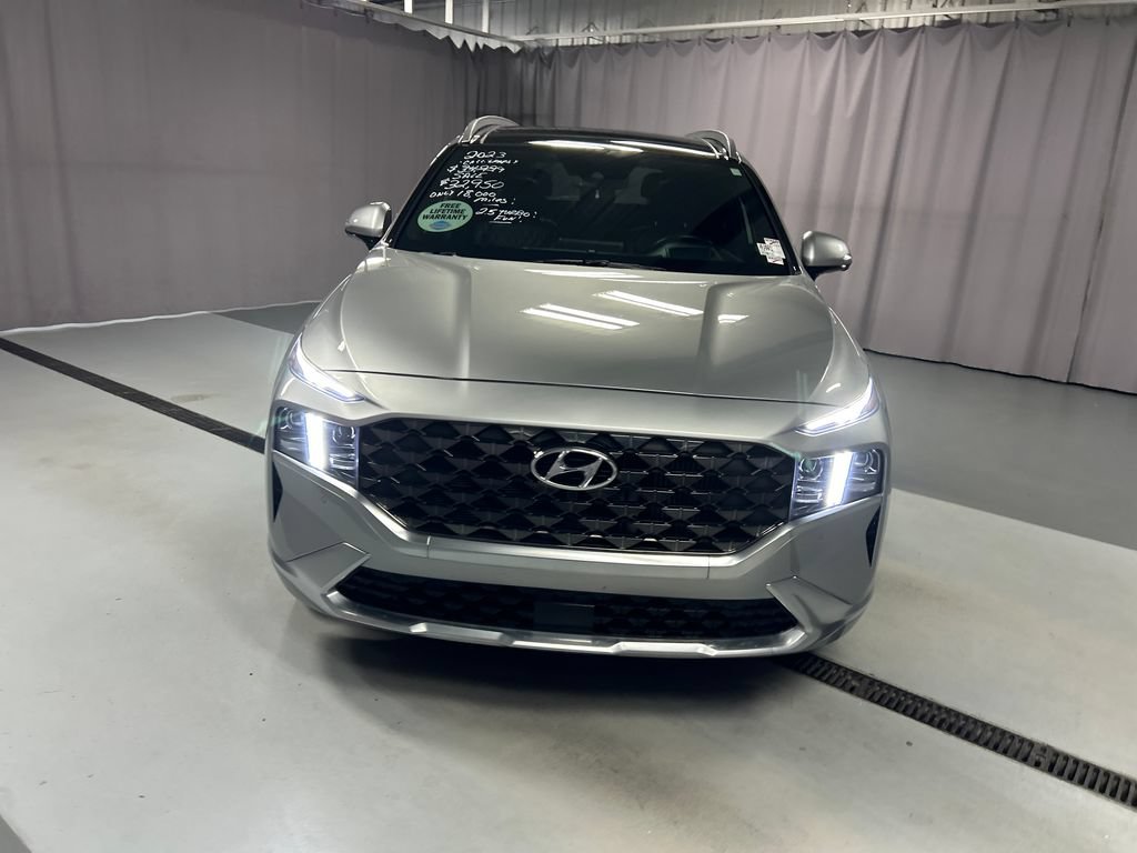Used 2023 Hyundai Santa Fe Calligraphy FWD image 2