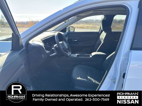 New 2026 Nissan Kicks SV w/ SV Premium Package AWD/4WD image 5