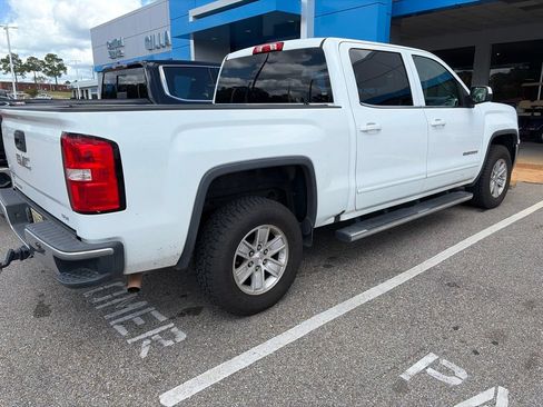 Used 2017 GMC Sierra 1500 SLE w/ SLE Value Package RWD image 3