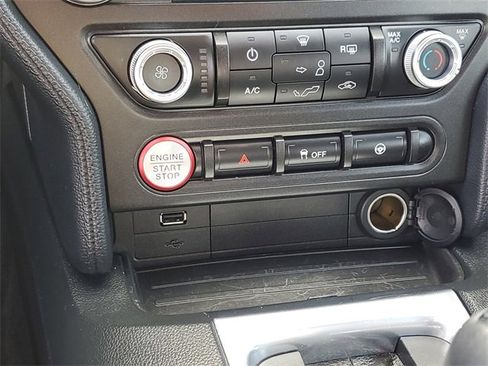 Used 2018 Ford Mustang Coupe image 18