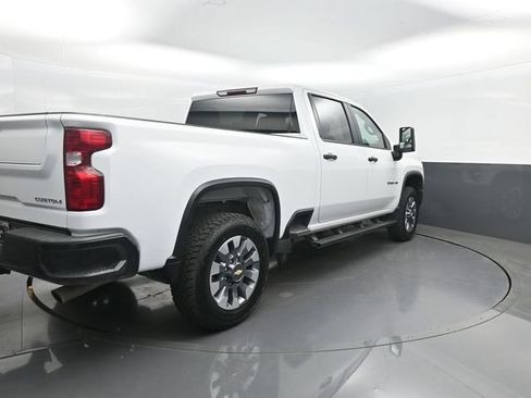 Used 2022 Chevrolet Silverado 2500 Custom w/ Custom Value Package AWD/4WD image 29