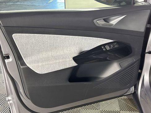 Certified 2023 Volkswagen ID.4 2WD image 11