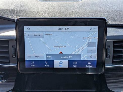 Used 2023 Ford Explorer Limited image 14