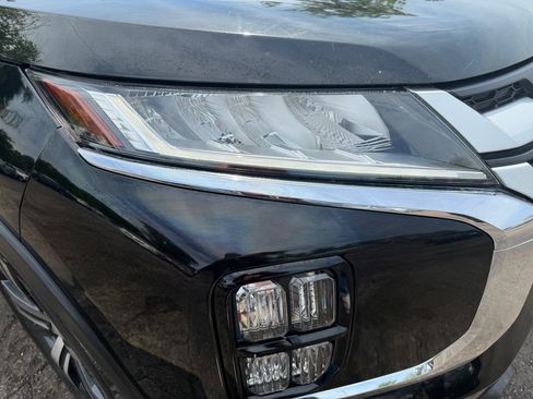 Used 2020 Mitsubishi Outlander Sport ES FWD image 14