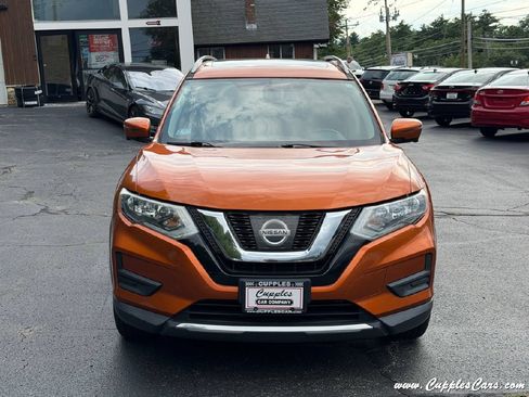 Used 2017 Nissan Rogue SV w/ Sun & Sound Touring Package AWD/4WD image 30